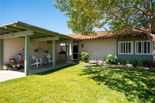 33 N Madrid Ave, Newbury Park, CA, 91320-3316 | Card Image