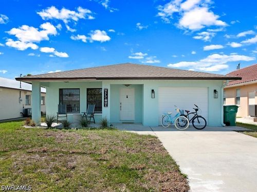 774 99th Ave N, NAPLES, FL, 34108-2232 | Card Image