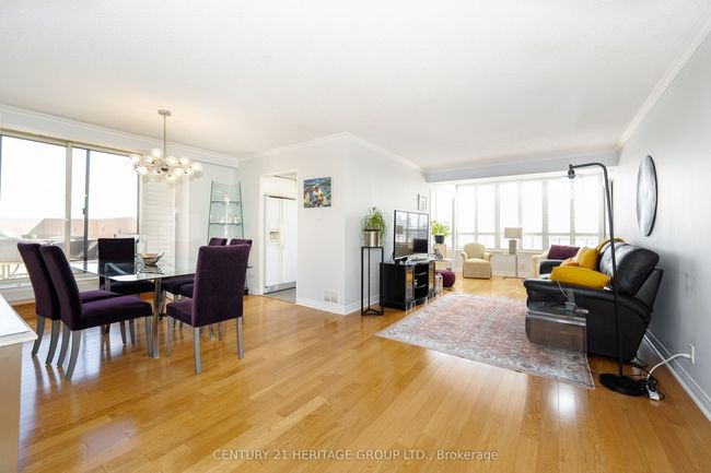 1520 - 32 Clarissa Dr, Condo with 2 bedrooms, 2 bathrooms and 2 parking in Richmond Hill ON | Image 6