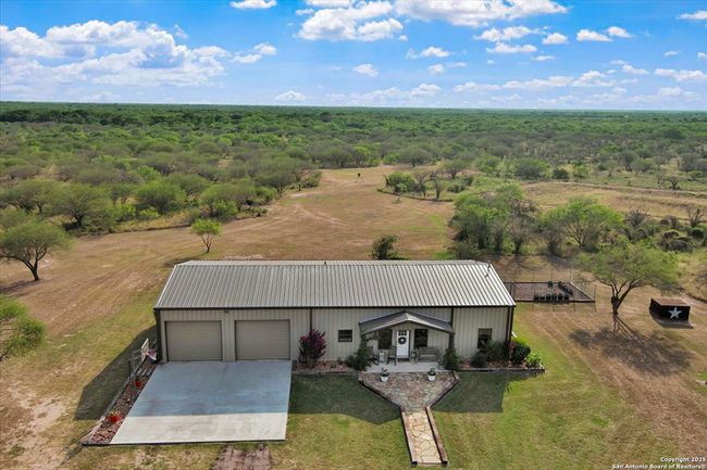 226 Private Rd 3251, Home with 4 bedrooms, 2 bathrooms and null parking in Alice TX | Image 40