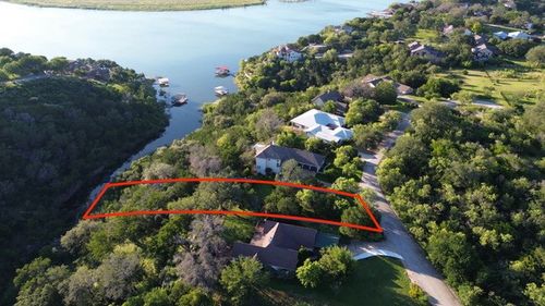 19 Hummingbird Way, Spicewood, TX, 78669 | Card Image