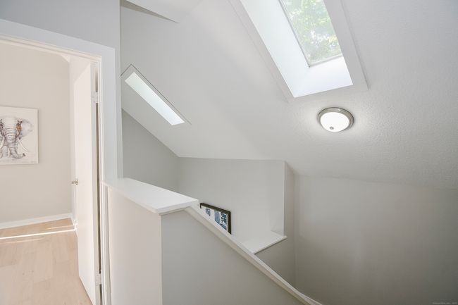 15 Elizabeth Rd, House other with 3 bedrooms, 2 bathrooms and null parking in Canton CT | Image 13