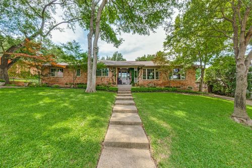 6828 Hyde Park Dr, Dallas, TX, 75231-5765 | Card Image