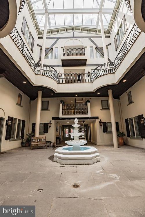 apt-110-627 N 18th St, PHILADELPHIA, PA, 19130-3381 | Card Image