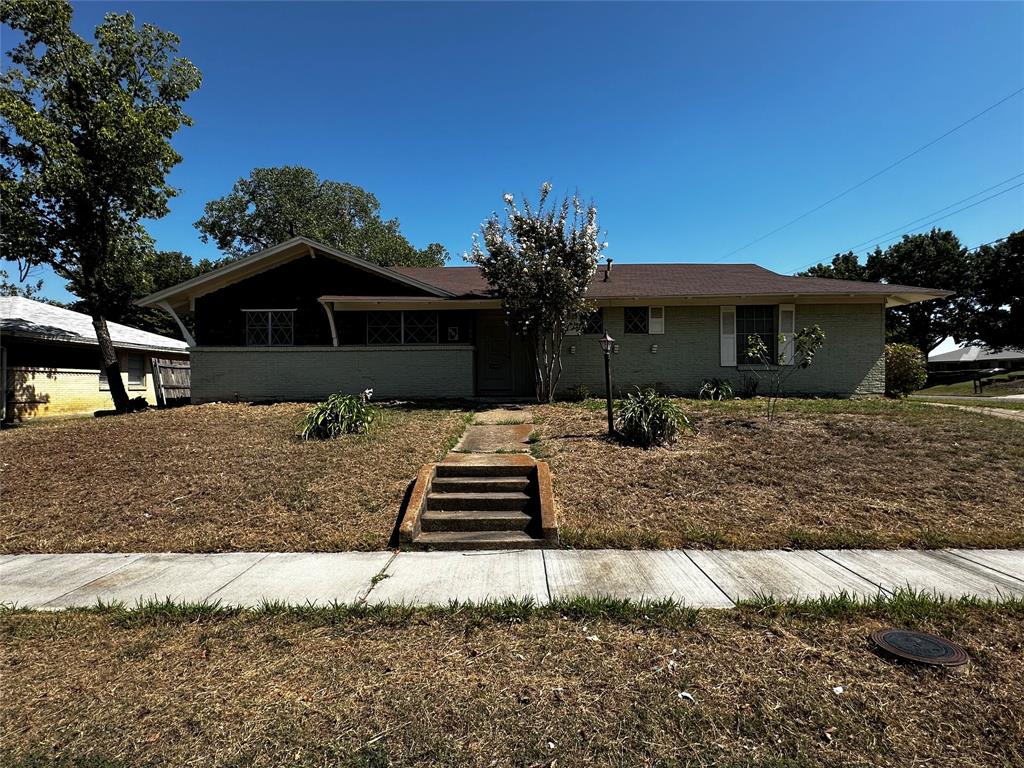 Walter Hill Dr, Grand Prairie, TX 75050