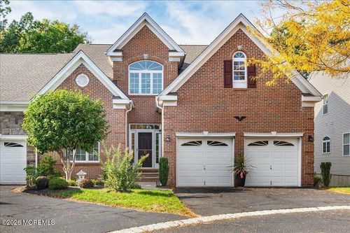 2061-11 Vanderbilt Ct, Old Bridge, NJ, 08857-4401 | Card Image