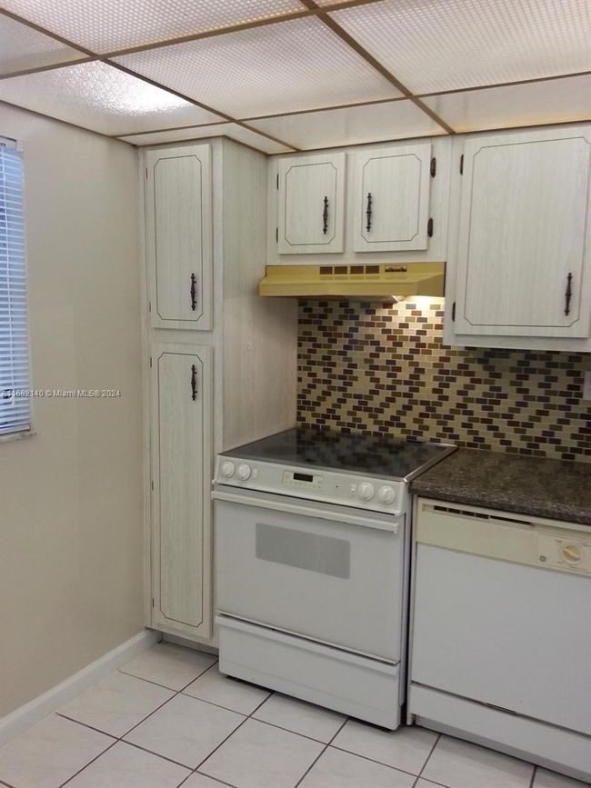 APT-105K - 8300 Sands Point Blvd, Condo with 1 bedrooms, 2 bathrooms and null parking in Tamarac FL | Image 10