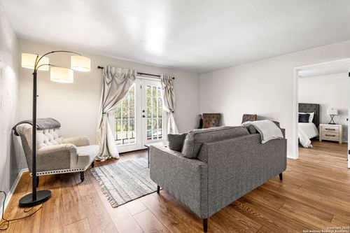 apt-257t-8058 Broadway, San Antonio, TX, 78209-8003 | Card Image