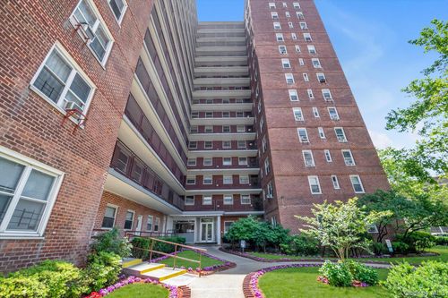 3h-97-10 62 Drive, New York, NY, 11374 | Card Image