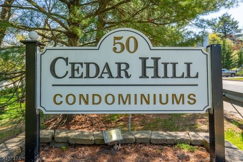 50 W Lindsley Rd, Cedar Grove, NJ, 07009-1053 | Card Image