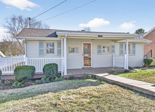 22120 Big Bass Camp Rd, Abingdon, VA, 24211-5064 | Card Image