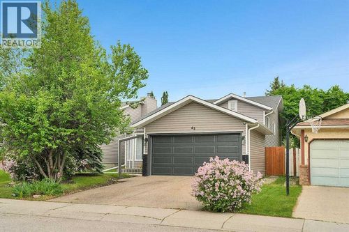 45 Shawinigan Road Sw, Calgary, AB, T2Y2V6 | Card Image
