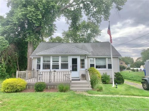 94 Nehantic Trl, Old Saybrook, CT, 06475-1832 | Card Image