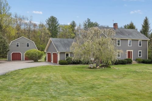 11 Kittredge Rd, Spencer, MA, 01562-1013 | Card Image