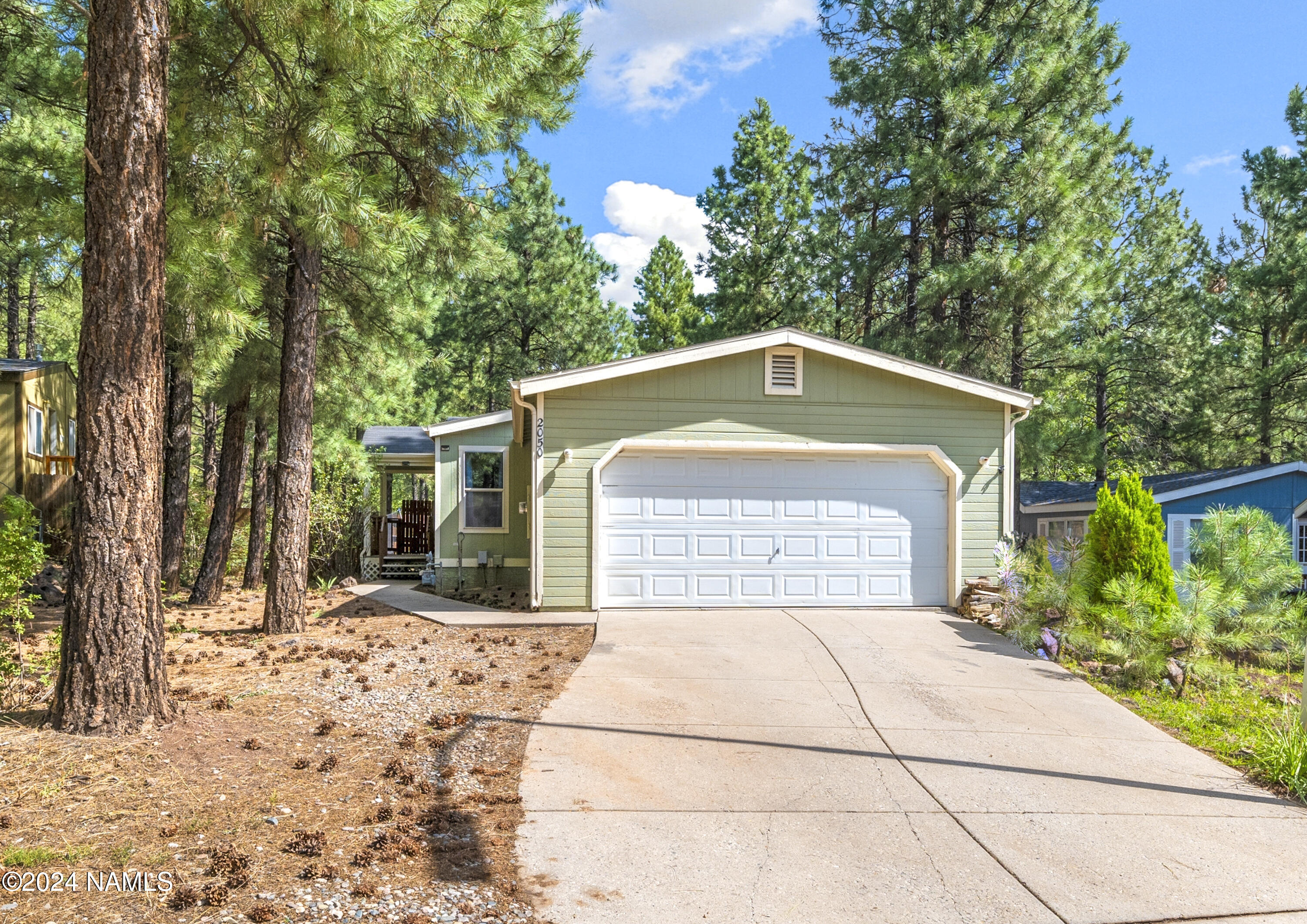 Adirondack Ave, Flagstaff, AZ 86001