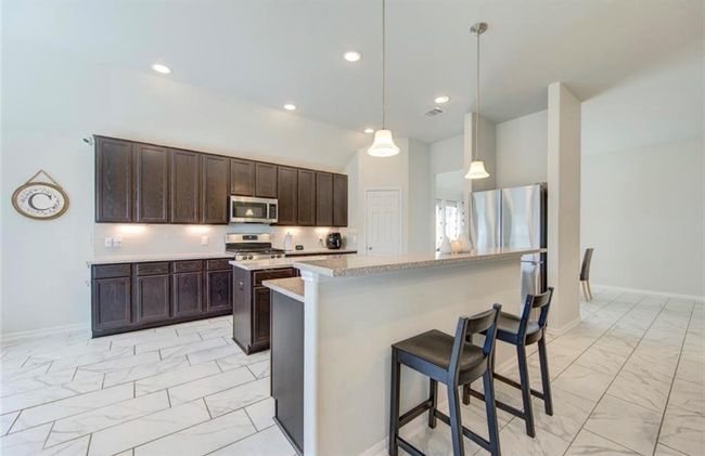 20910 Big Cypress Creek Trl, House other with 3 bedrooms, 2 bathrooms and 2 parking in Humble TX | Image 8