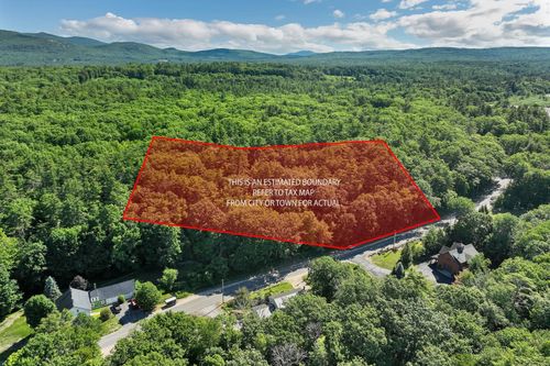 365 Middle Rd, Center Tuftonboro, NH, 03816-5802 | Card Image