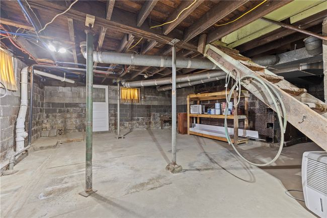 457 Pine St, House other with 3 bedrooms, 1 bathrooms and 2 parking in Hookstown PA | Image 27