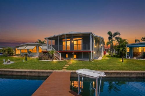 390-6825 Mount Orange Dr Ne, ST PETERSBURG, FL, 33702-6932 | Card Image