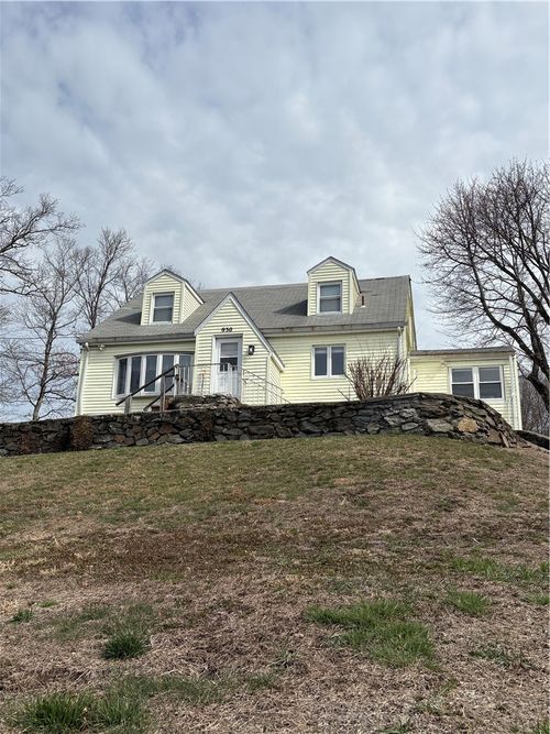 1-930 Elm St, Woonsocket, RI, 02895-3741 | Card Image