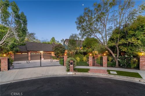 5340 Calvin Avenue, Tarzana, CA, 91356 | Card Image