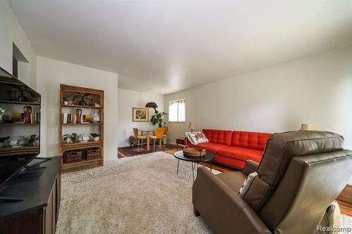 26298 Tawas St, Madison Heights, MI, 48071-3746 | Card Image