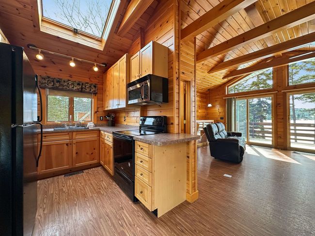 521 Beach Rd, House other with 2 bedrooms, 2 bathrooms and null parking in Pittsburg NH | Image 12