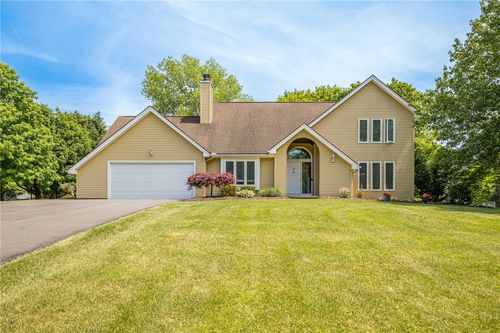 9 Rolling Plains, Mendon, NY, 14472 | Card Image