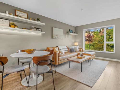 208-221 E 3rd St, North Vancouver, BC, V7L0C1 | Card Image