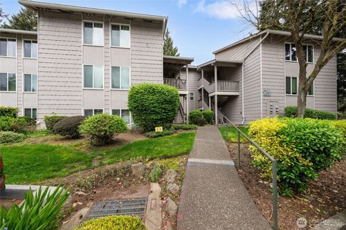c303-33030 17th Place S, Federal Way, WA, 98003 | Card Image