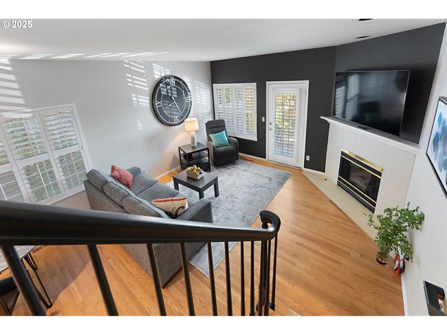 Living Room | Image 10