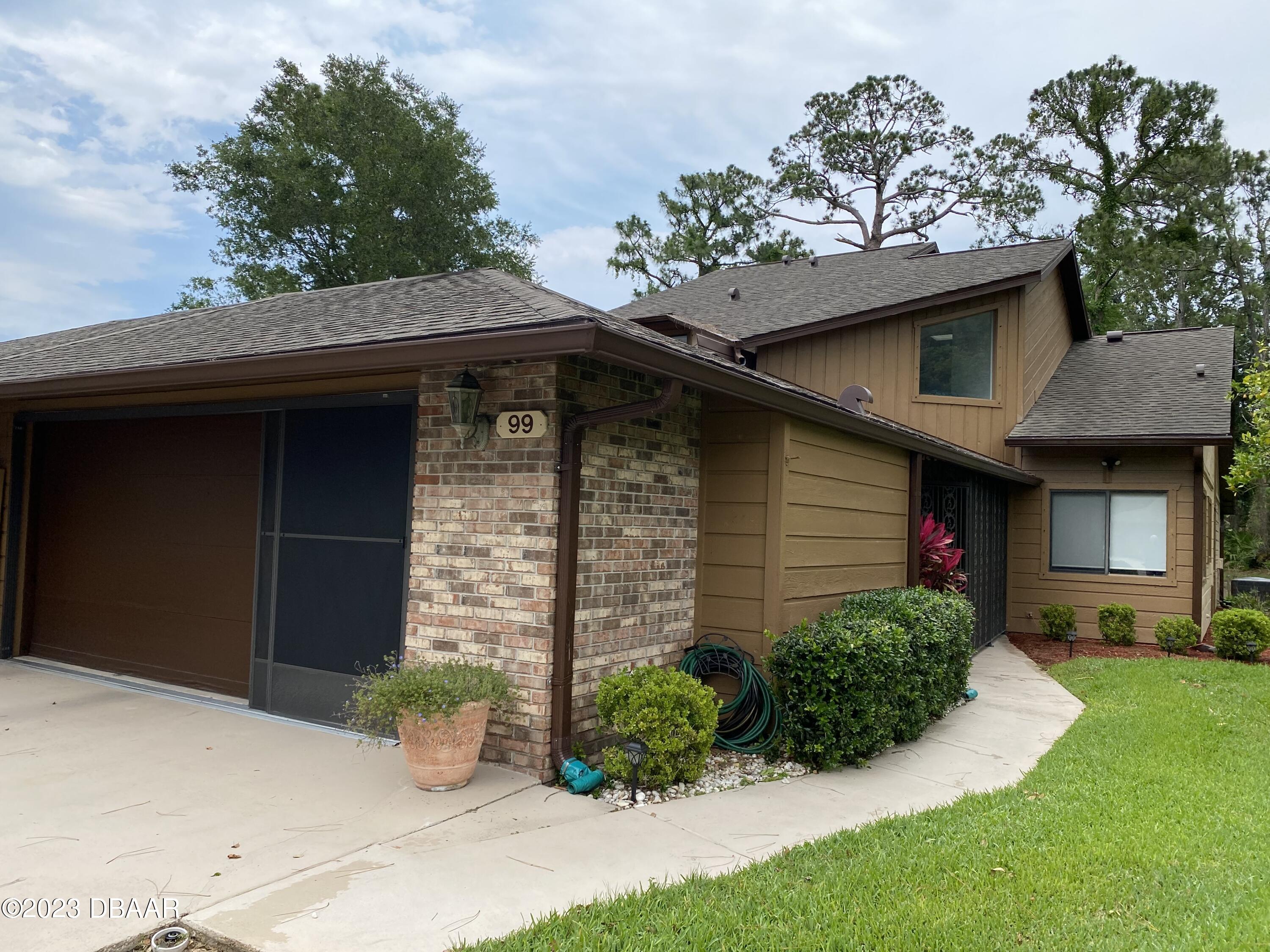 Hay Bale Trl, Ormond Beach, FL 32174