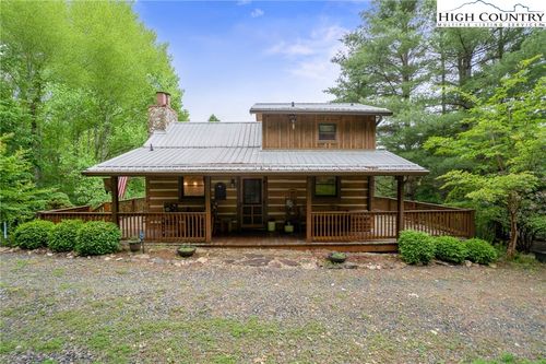 710 River Hills Rd, Lansing, NC, 28643-9162 | Card Image