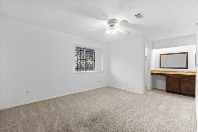 1330 Stevenage Ln, House other with 3 bedrooms, 2 bathrooms and 2 parking in Channelview TX | Image 16