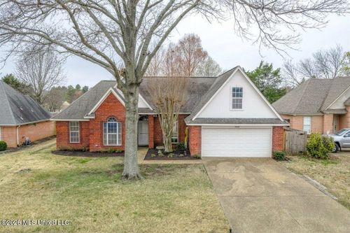 9209 Hickory Dr, Olive Branch, MS, 38654-3736 | Card Image