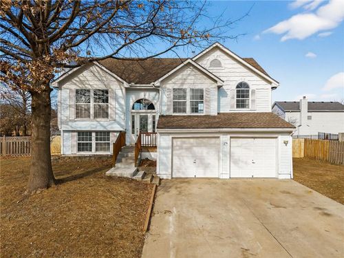 806 Winesap Cir, Belton, MO, 64012-4710 | Card Image