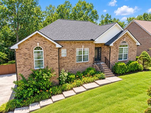 4092 Summit Dr, Greenbrier, TN, 37073-5724 | Card Image