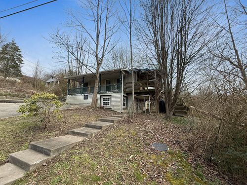 138 Walter St, Wallins Creek, KY, 40873-8974 | Card Image