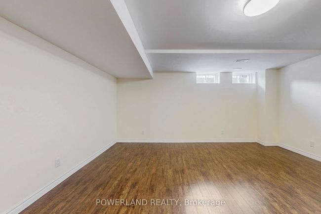 111 Spruce Pine Cres, House attached with 3 bedrooms, 3 bathrooms and 2 parking in Vaughan ON | Image 34