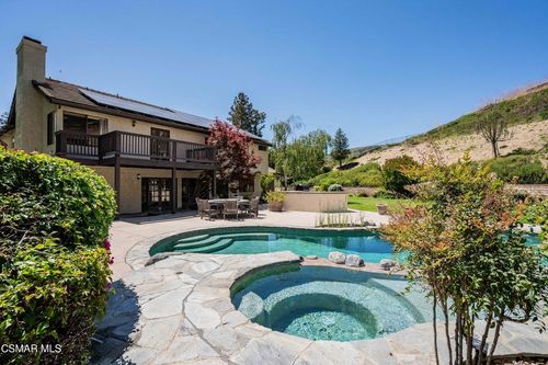 29507 Fountainwood St, Agoura Hills, CA, 91301-4112 | Card Image