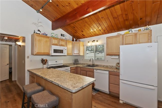 Kitchen | Image 10