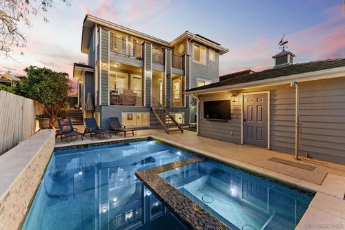 1550 Morenci St, San Diego, CA, 92110-3639 | Card Image