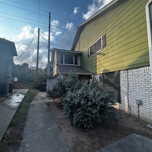 b-7204 Creekside Drive, Austin, TX, 78752 | Card Image