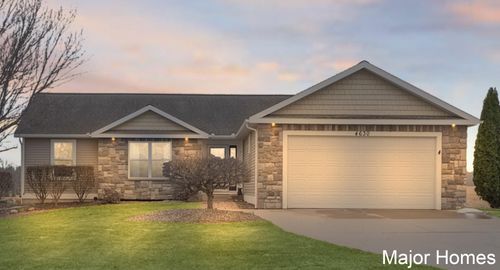 4630 100th St, Caledonia, MI, 49316-9416 | Card Image