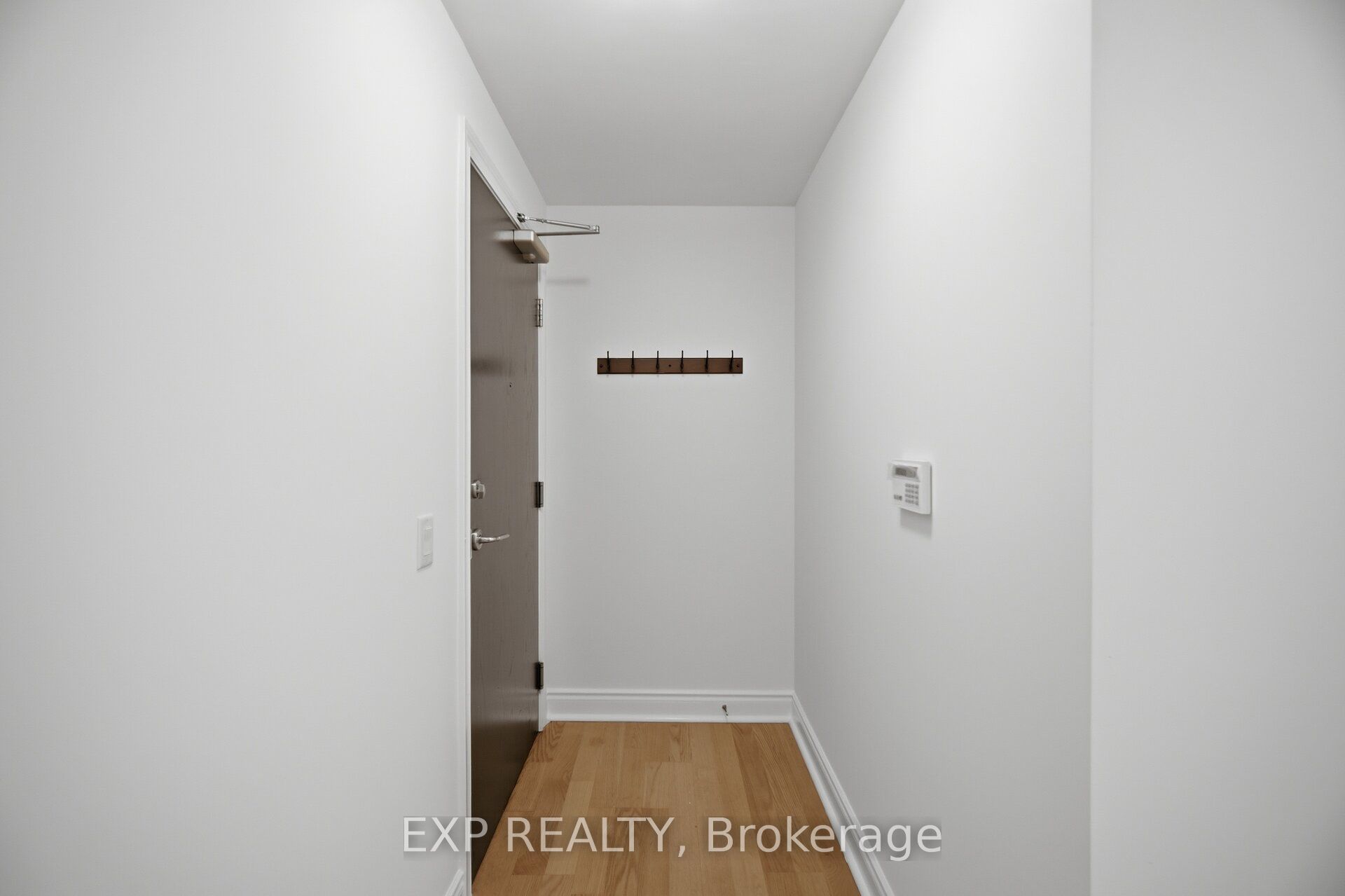 Residential in Toronto C13 4
