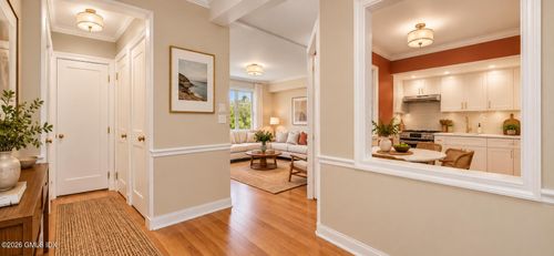 2b-52 Lafayette Pl, Greenwich, CT, 06830-5409 | Card Image