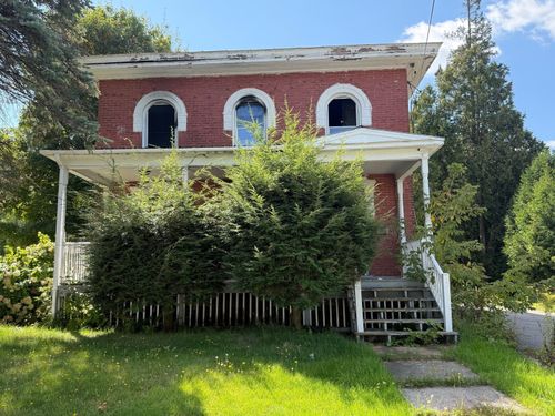 102 Fort Covington St, Malone, NY, 12953-1007 | Card Image