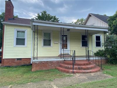 1344 Downs Avenue, House other with 2 bedrooms, 1 bathrooms and null parking in Charlotte NC | Image 1