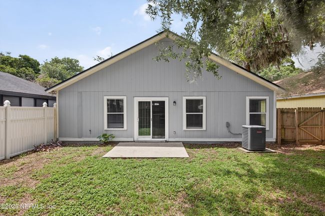 1359 Cove Landing Dr, House other with 3 bedrooms, 2 bathrooms and null parking in Jacksonville FL | Image 28