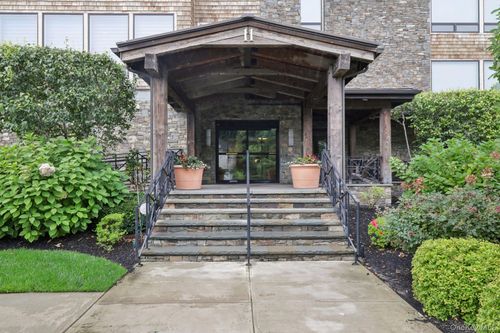 apt-201-11 River St, Sleepy Hollow, NY, 10591-8405 | Card Image